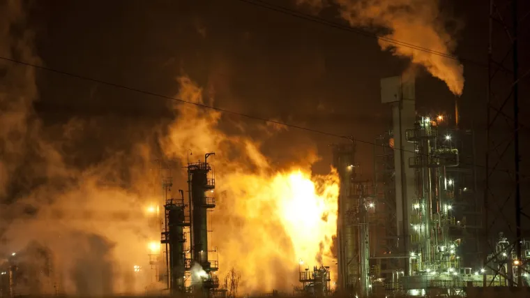 Eksplozije i požar u sisačkoj rafineriji