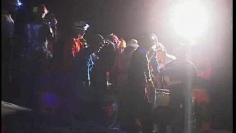 Iz ru&scaron;evina jo&scaron; izvlače preživjele