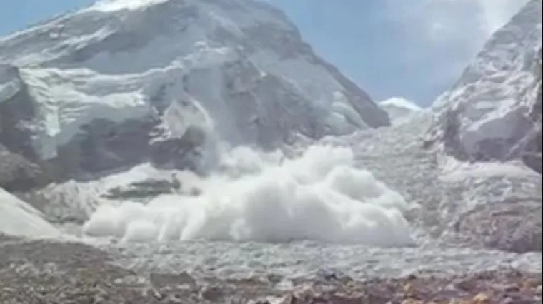 Velika lavina pokosila planinare