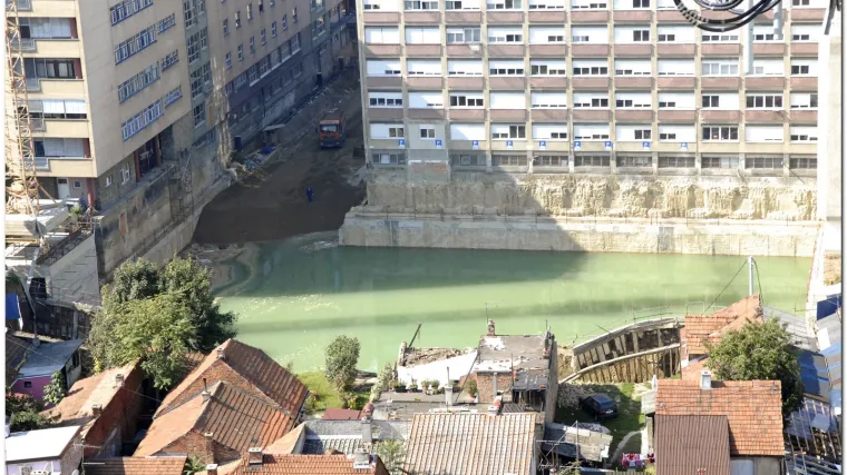 Zgrada HEP-a puca i tone