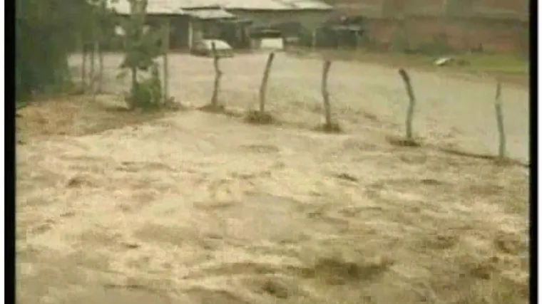 Petero djece odnijela bujica