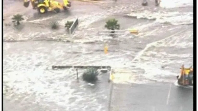 U poplavama isplivale fekalije