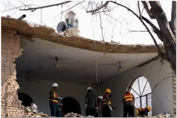 U urušavanju minareta 16 mrtvih