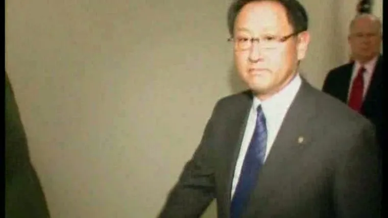 Direktor Toyote se posuo pepelom u Kongresu