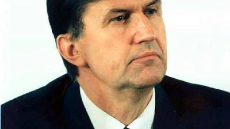 Ejup Ganić ostaje u pritvoru