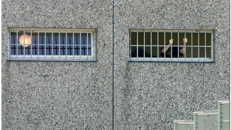 Napadača na dječaka istukli u zatvoru