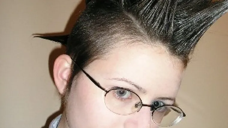 Hamas mu&scaron;karcima zabranio friziranje žena