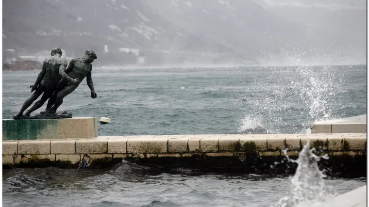 Udari bure i do 190 km/h!