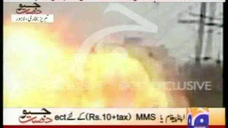 Amaterska snimka velike detonacije na tržnici