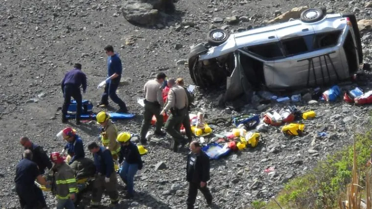 Trojica diktatora Toyotom sletjela u provaliju