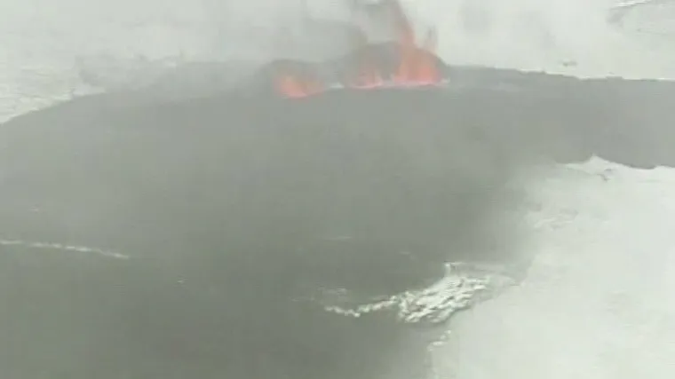 Nove spektakularne snimke erupcije islandskog vulkana