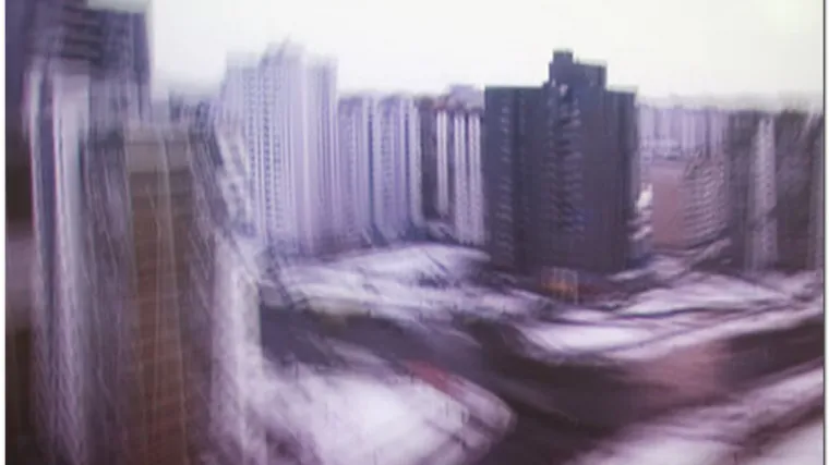 Troje djece palo sa zgrada u istome danu