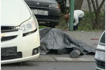 Dva pješaka poginula u naletu automobila