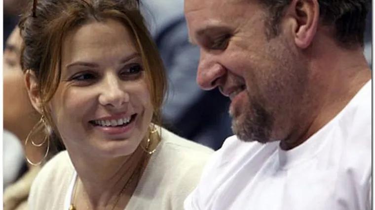 I suprug Sandre Bullock zatražio "stručnu pomoć"