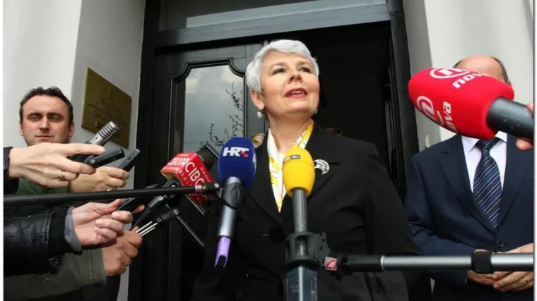 HDZ: Duboko žalimo zbog Josipovićevih riječi