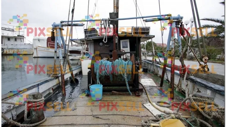 Kapetan se onesvijestio, a brod udario u gat