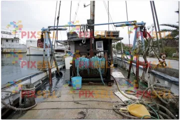 Kapetan se onesvijestio, a brod udario u gat