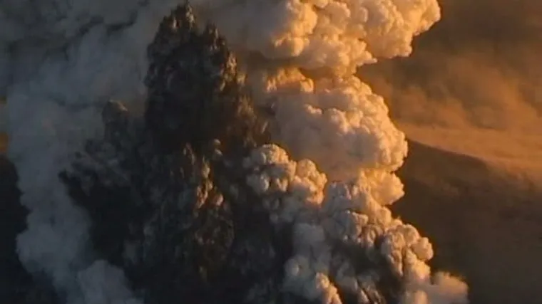 Vulkan gori od terorista