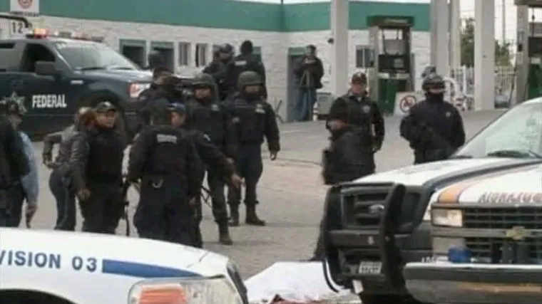 Policajce pobili nasred ulice