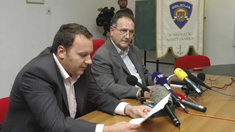 Suspendiran zbog odavanja službene tajne