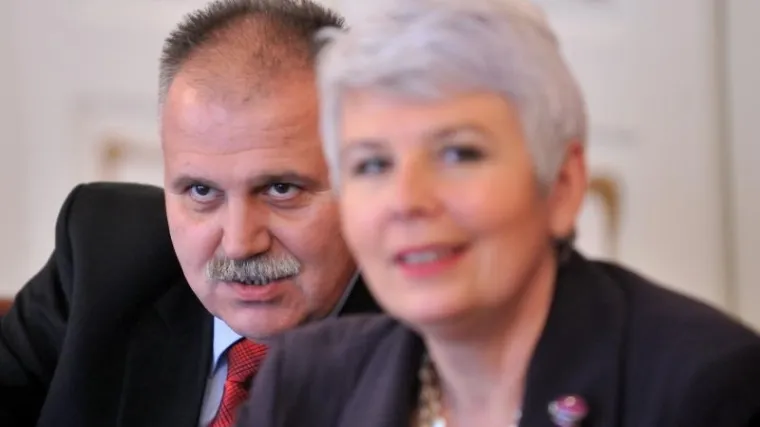 Vlada osnovala tri povjerenstva i ured