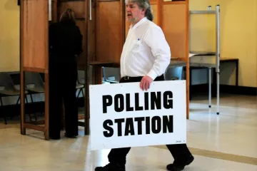 Skandal u Britaniji: Birače tjerali kućama!