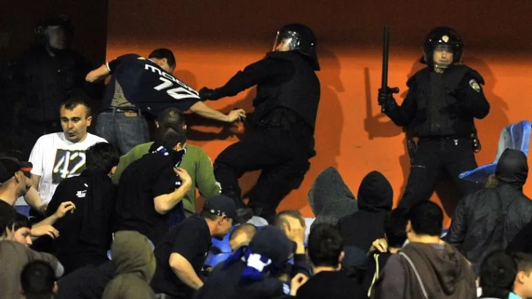 Policija na snimkama traži napadača