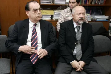 Veleposlaniku zbog švercanja alkohola uvjetna kazna