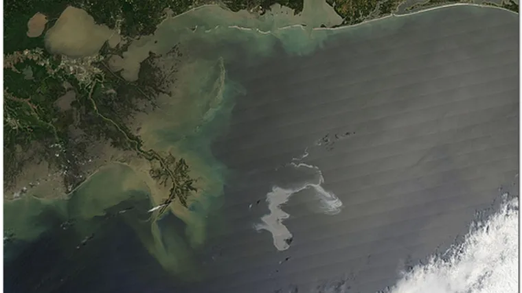 Naftna mrlja prijeti i Atlantskom oceanu