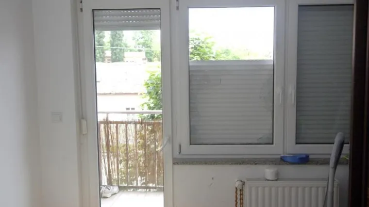 Dječak prevrnuo krevetić pa ga spa&scaron;avali vatrogasci