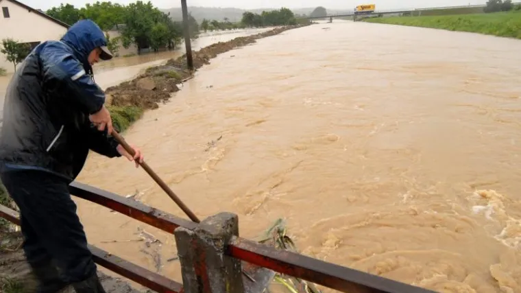 Apel Crvenog križa: Slavonija treba pomoć!