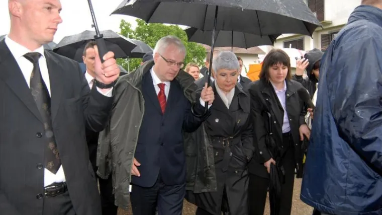 Predsjednik i premijerka na poplavljenim područjima