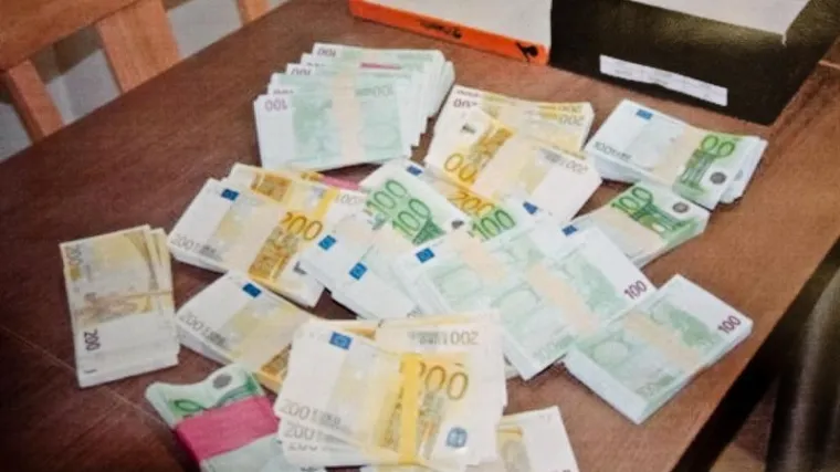 Grk se zbog dugova zapalio u banci