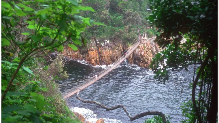 U uru&scaron;avanju mosta poginulo 12-ero djece