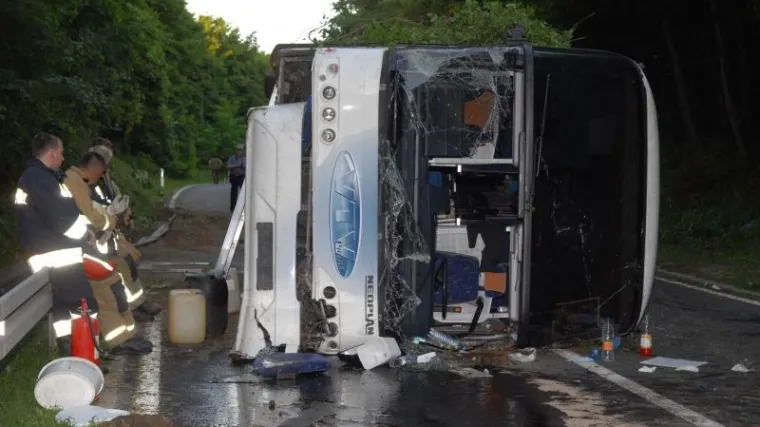 Prebrzo vozio autobus pun djece