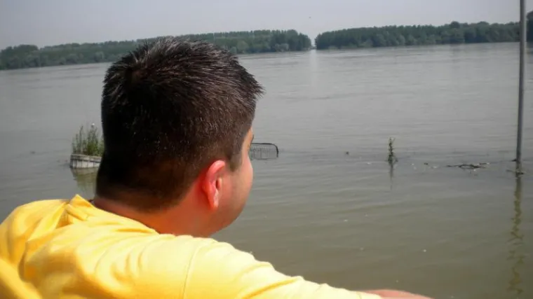 Nasipi na Dunavu izdržali