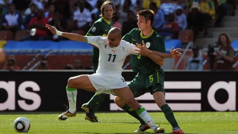 Slovenija na čelu skupine C!