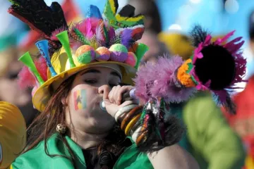 Jadna nam majka, vuvuzele ostaju