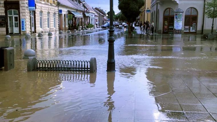 Potop i tuča veličine oraha u Daruvaru