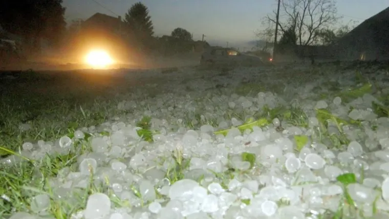 Tuča uni&scaron;tila općinu Viljevo