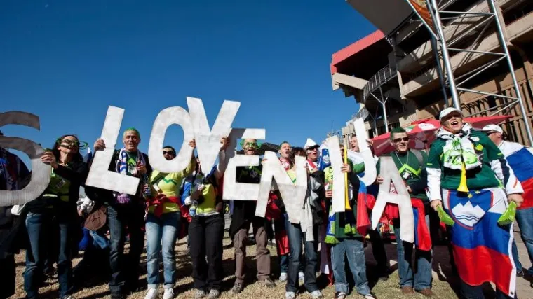 SP: Slovence od poraza spasio sudac