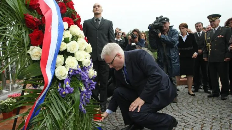 Josipović odao počast žrtvama na Bleiburgu