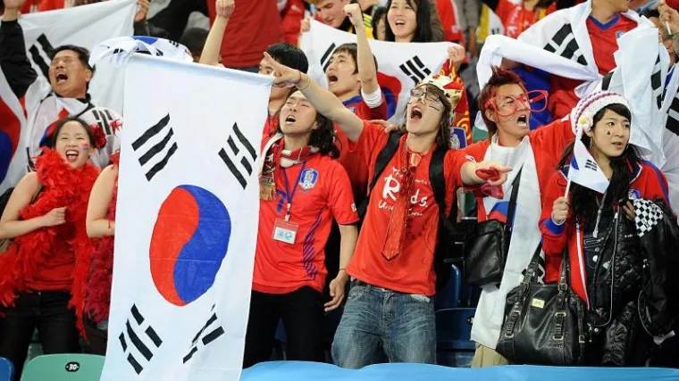 Južna Koreja: Utopio se slaveći prolaz