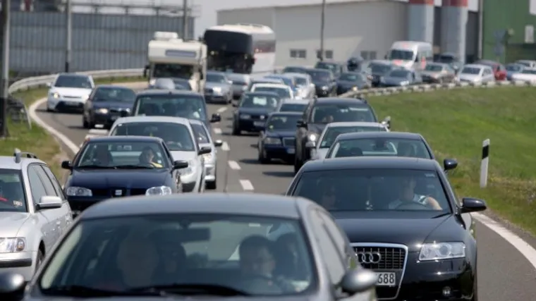 Prve gužve: Turisti krenuli prema Jadranu