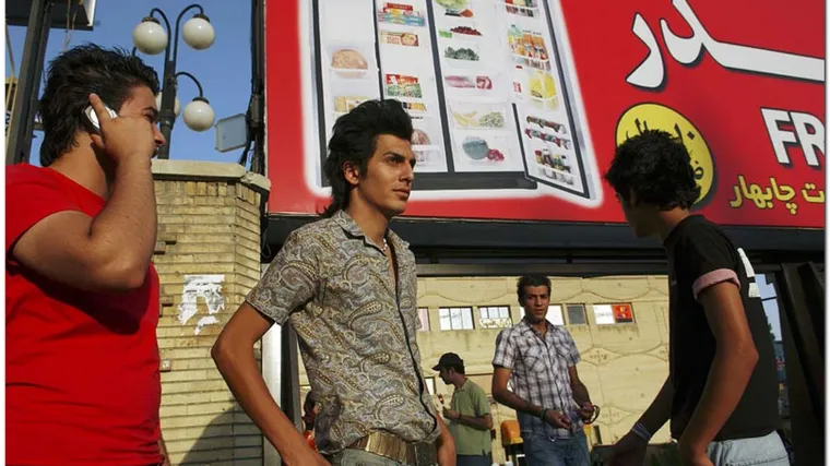 Iranci frizure biraju samo iz kataloga