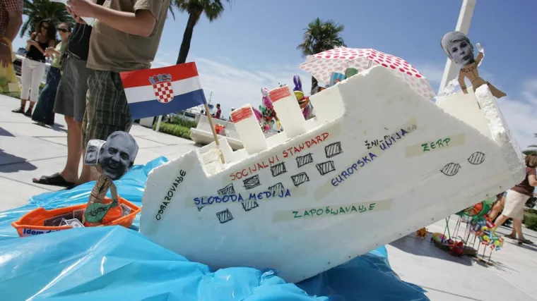 Jaca u lavoru, a dr. Ivo cijelo ljeto na moru