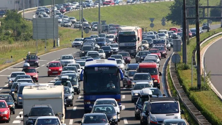 Gužve i kilometarske kolone na autocestama