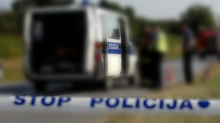 U BMW-u kraj Imotskog na&scaron;li le&scaron; mu&scaron;karca