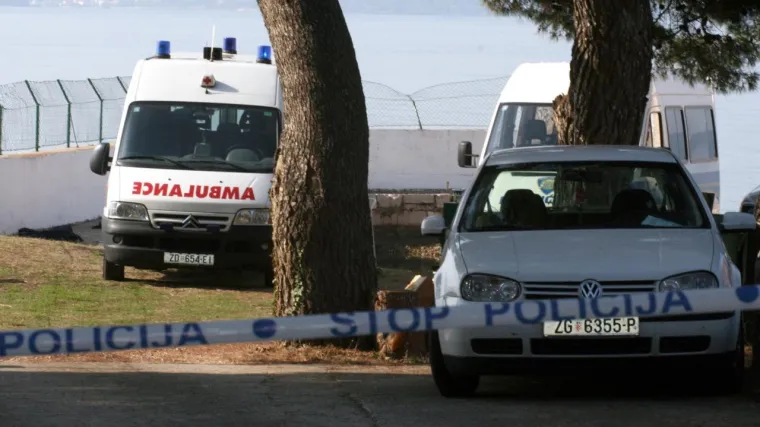 &Scaron;estorica mladića napala dvojicu policajaca