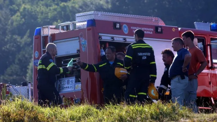 Kanaderi gasili borovinu na Učki i kod Ploča